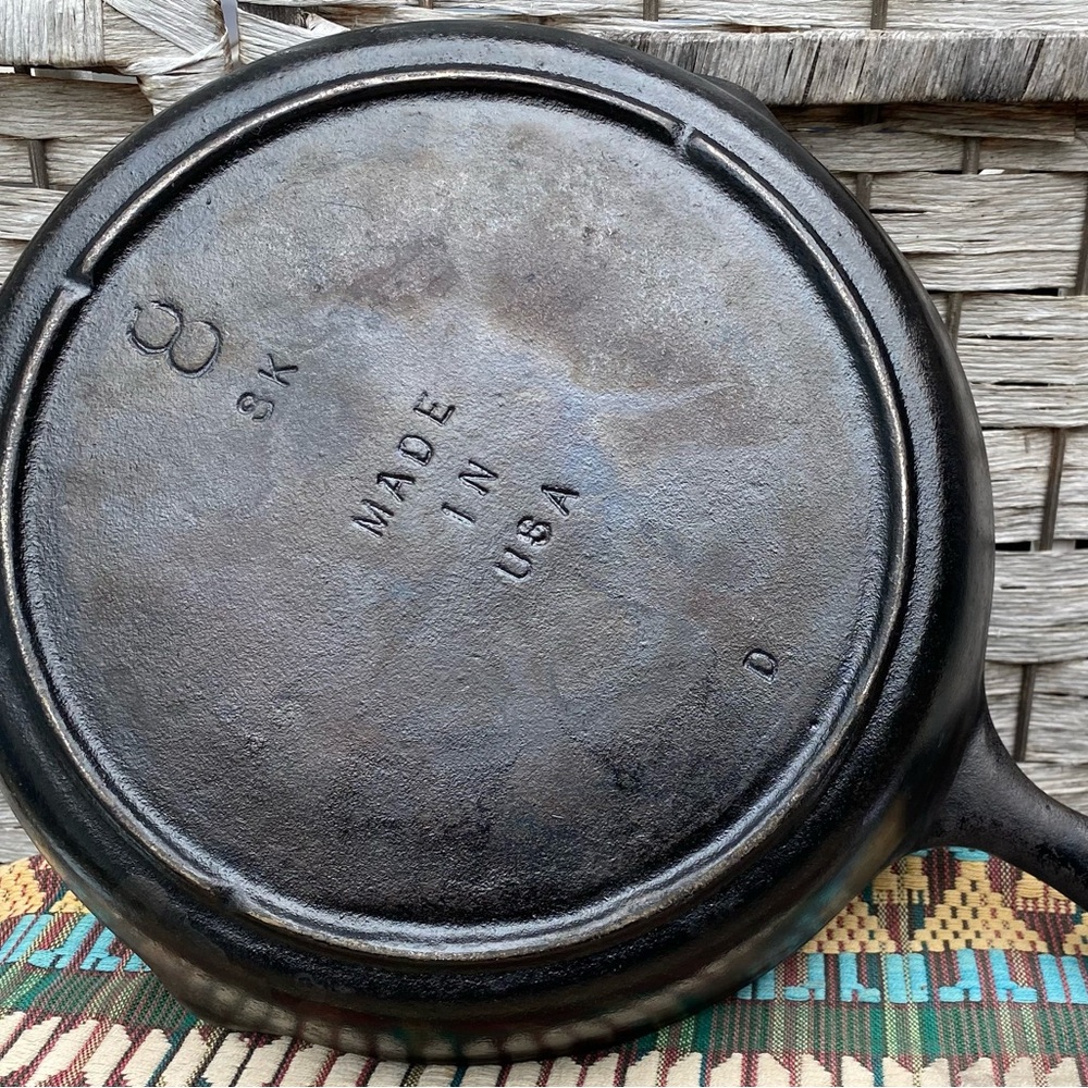 Vintage Lodge #8 SK 3 Notch Skillet With Lid 10.5" Cast Iron Pan 1965-1992